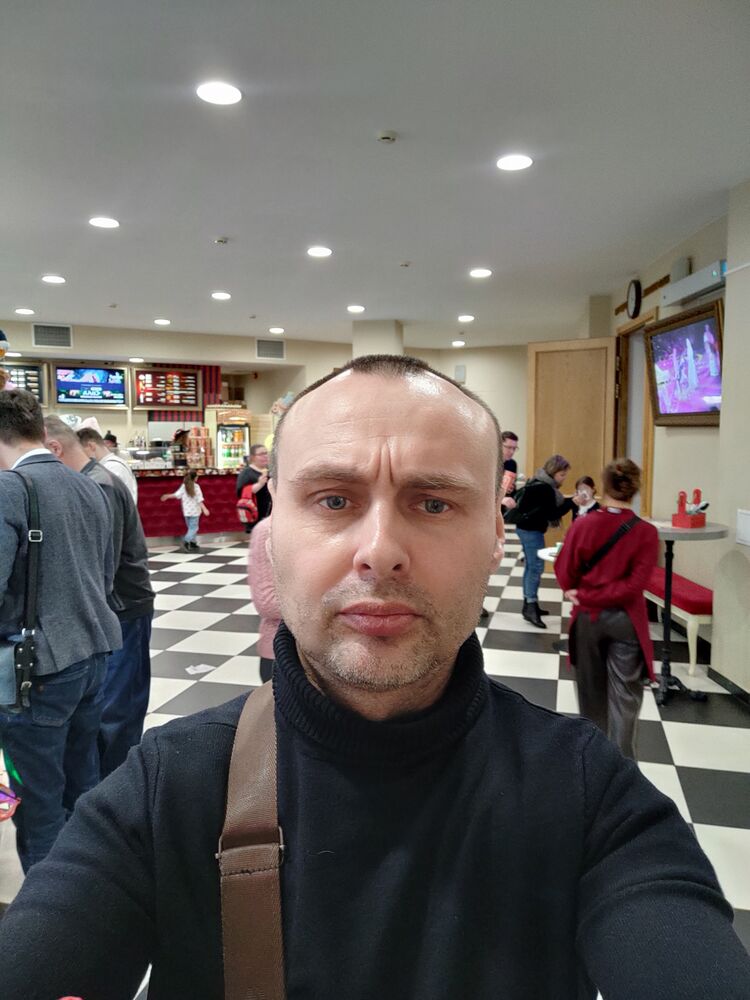  46983349  , 36 ,    