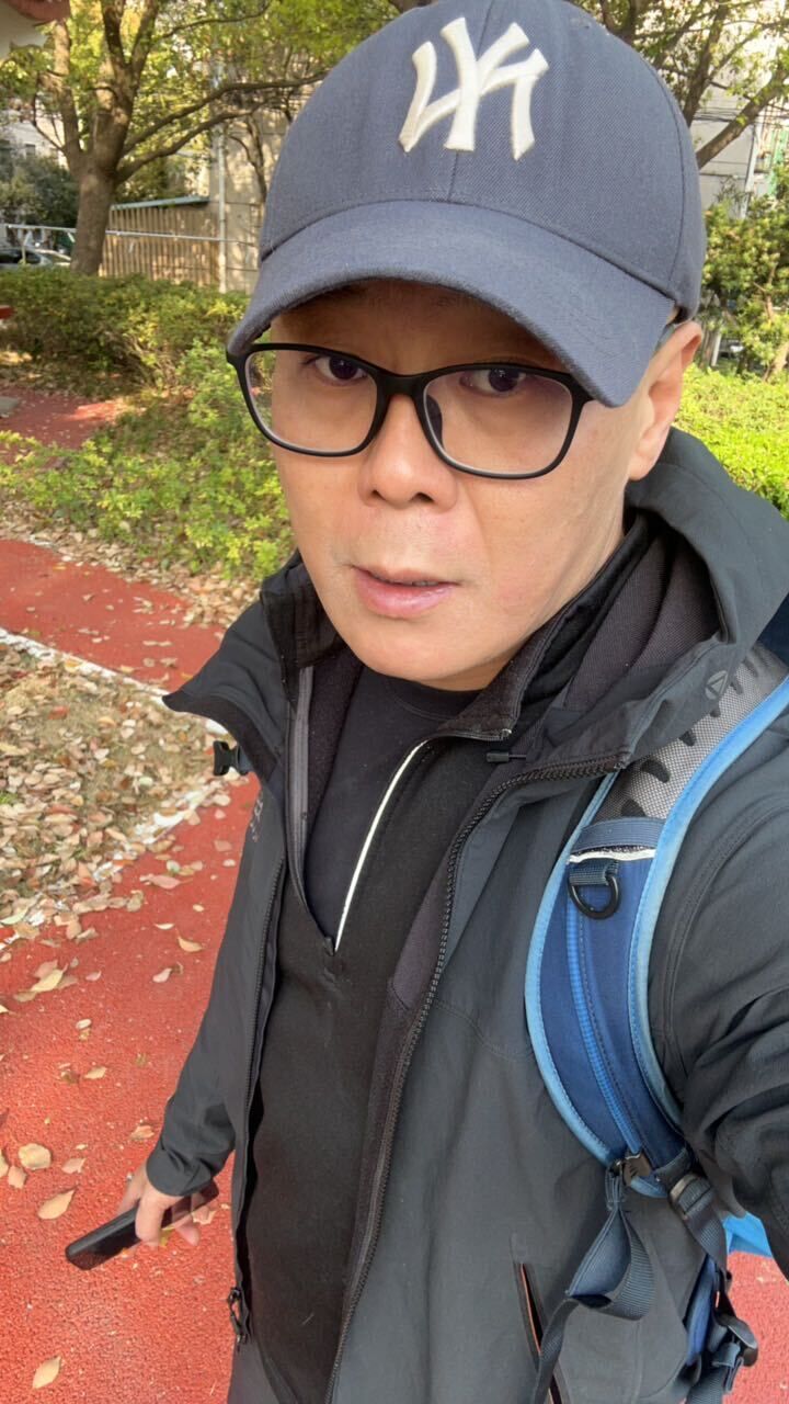  ,   Mark, 37 ,   ,   