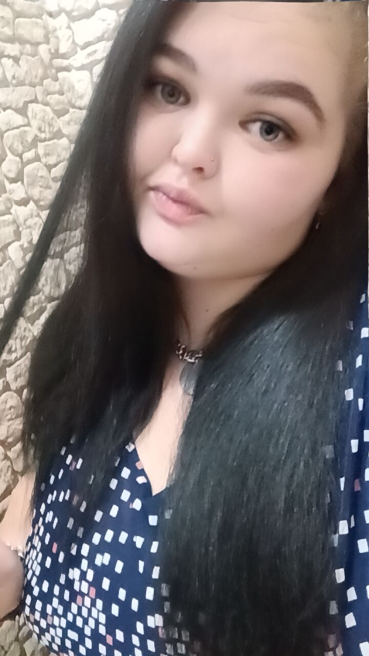  ,   Violetta, 24 ,   , 