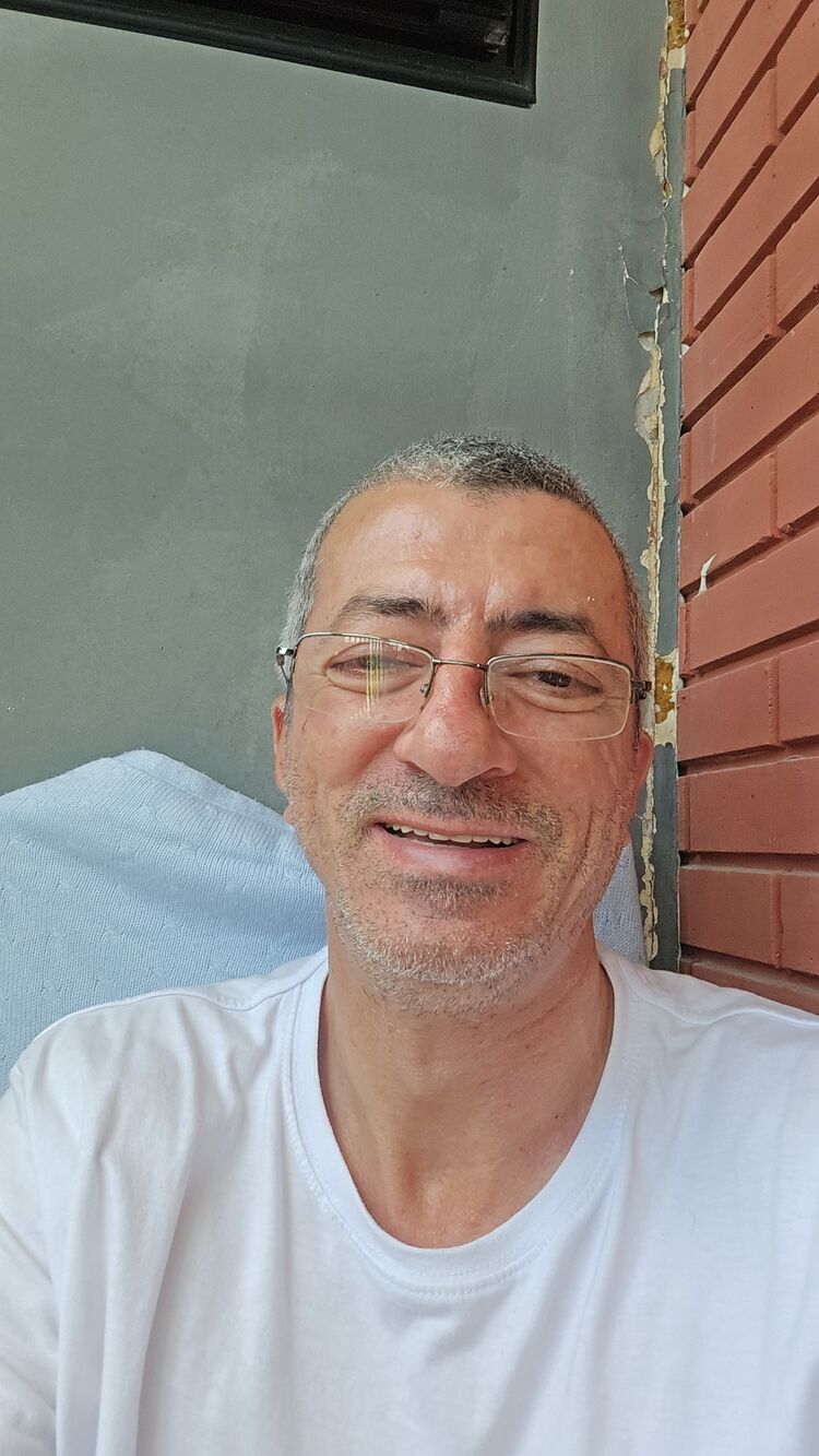  53137509  , 48 ,    