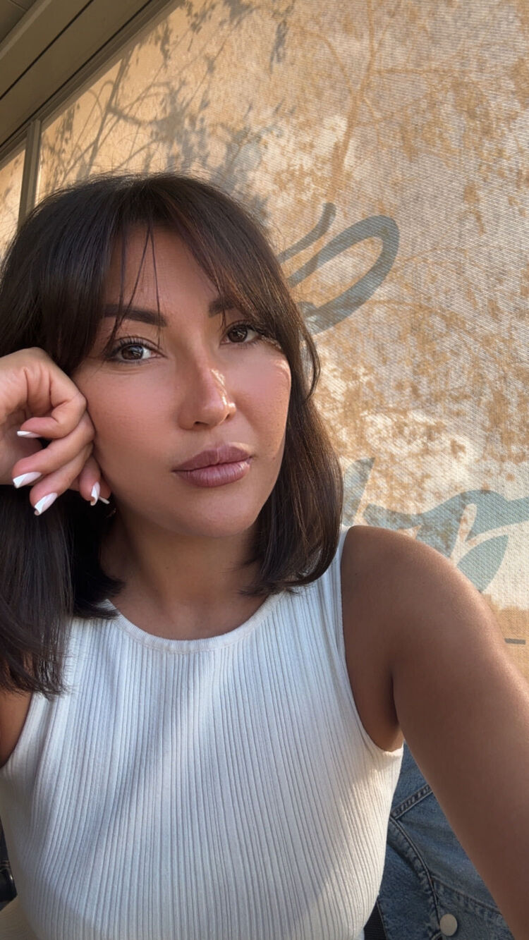 ���� 54689069 ������� ������, 33 ����, ���� ���������� � Nicosia