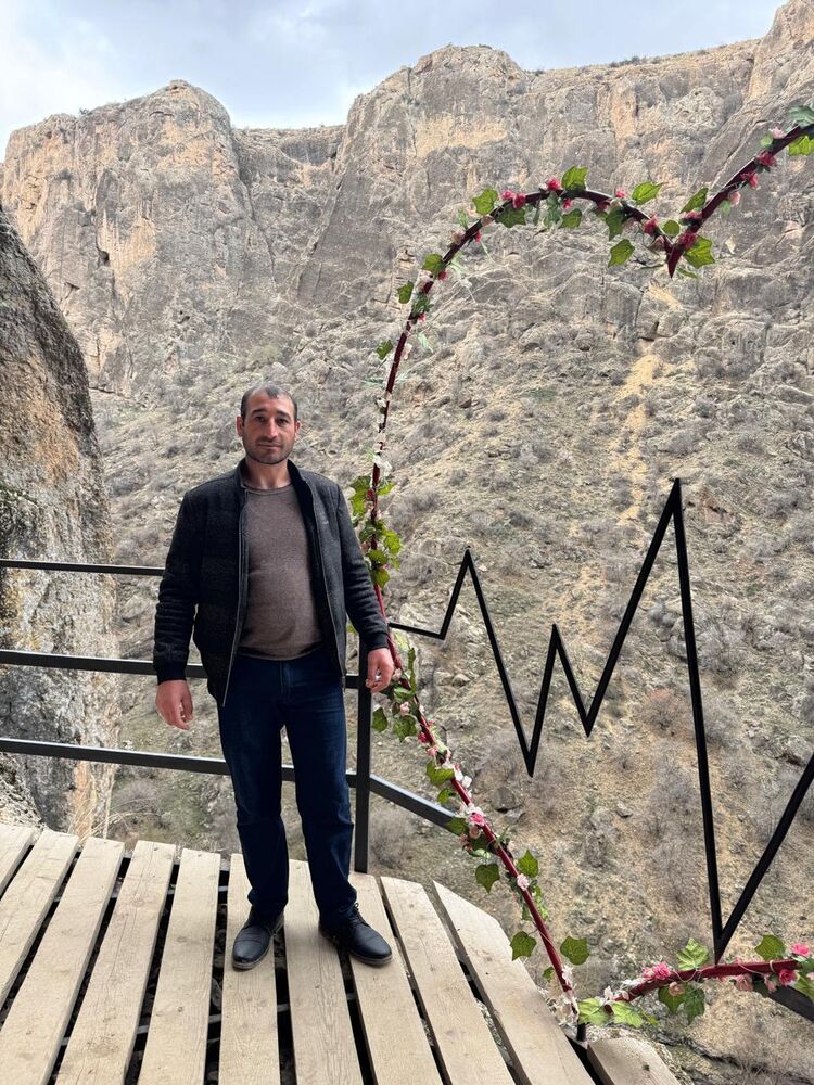  ,   Seyran, 35 ,   ,   