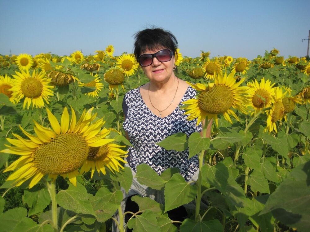  ,   , 70 ,   c 