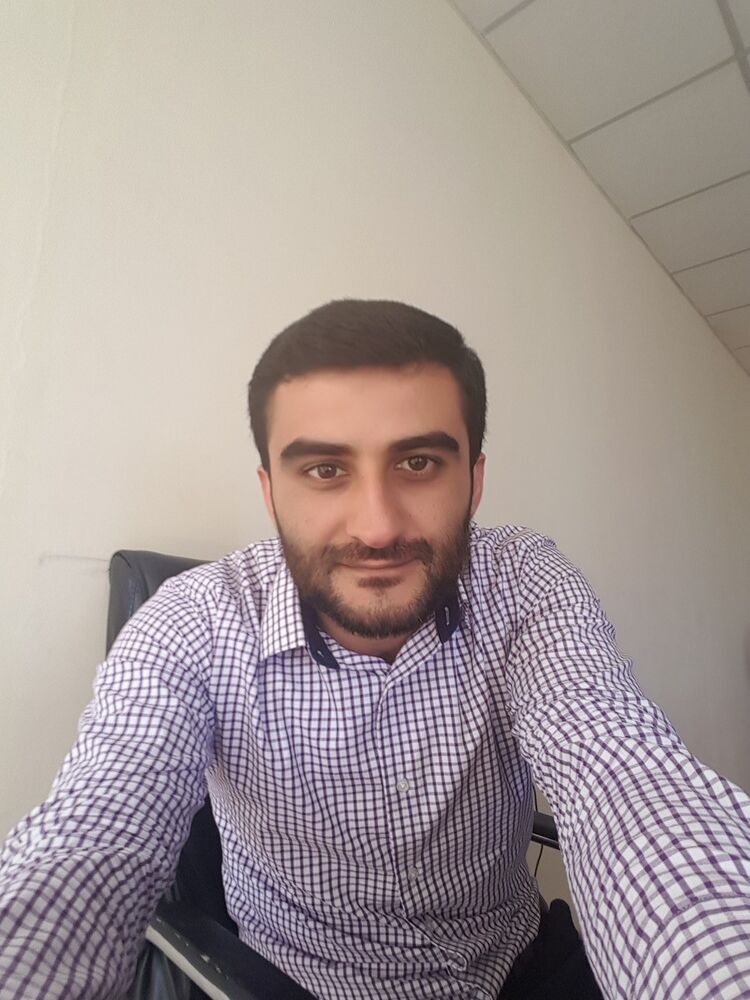  8344359  Shohrukh, 39 ,    