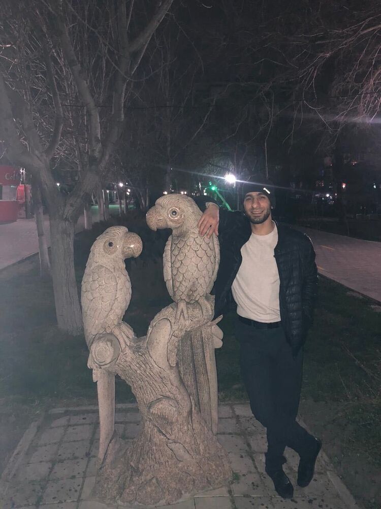  26571979  Robsn, 35 ,    