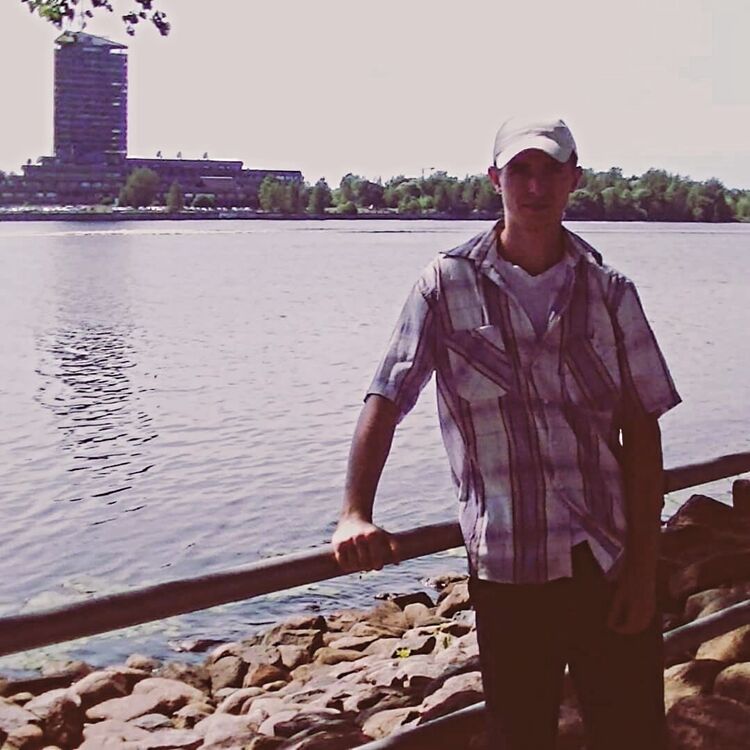 ,   Vlad, 33 ,   ,   
