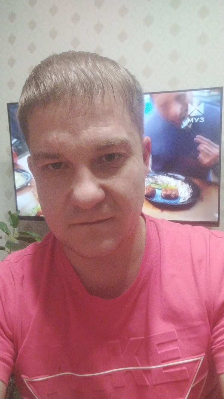  47449429  Igor, 32 ,    