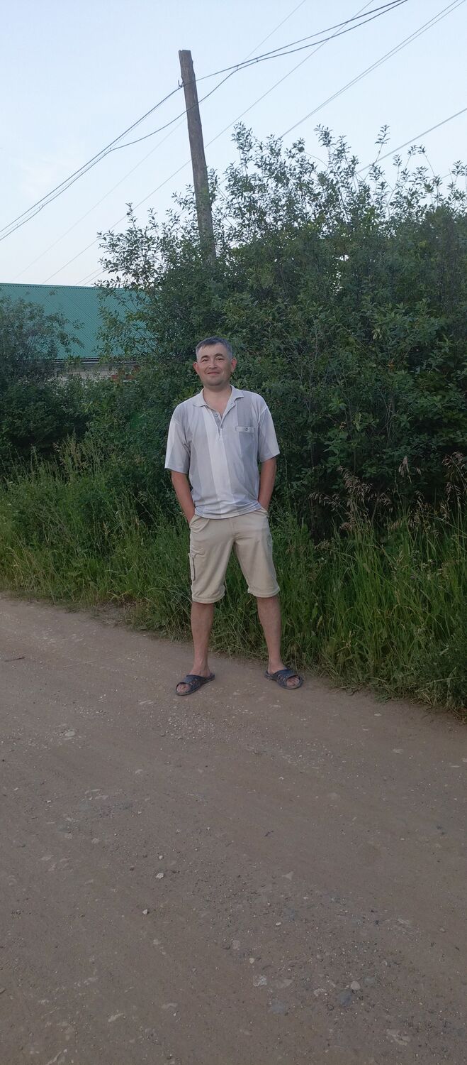  44651449  ILDAR, 42 ,     
