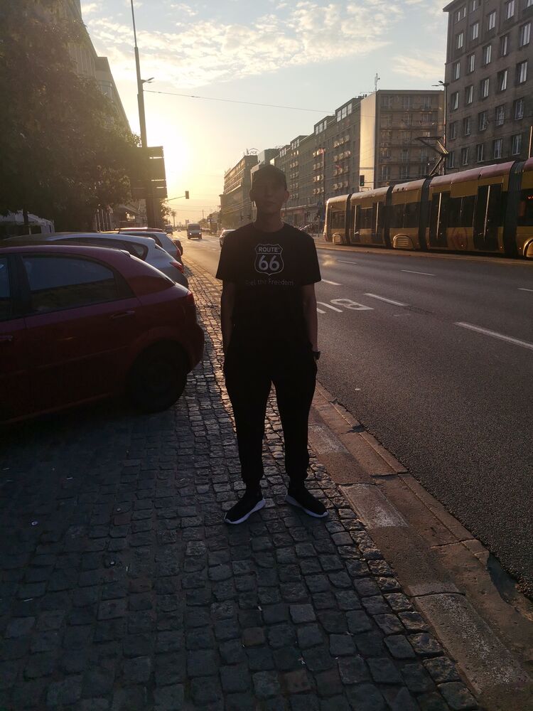  28951989  Artem, 30 ,    