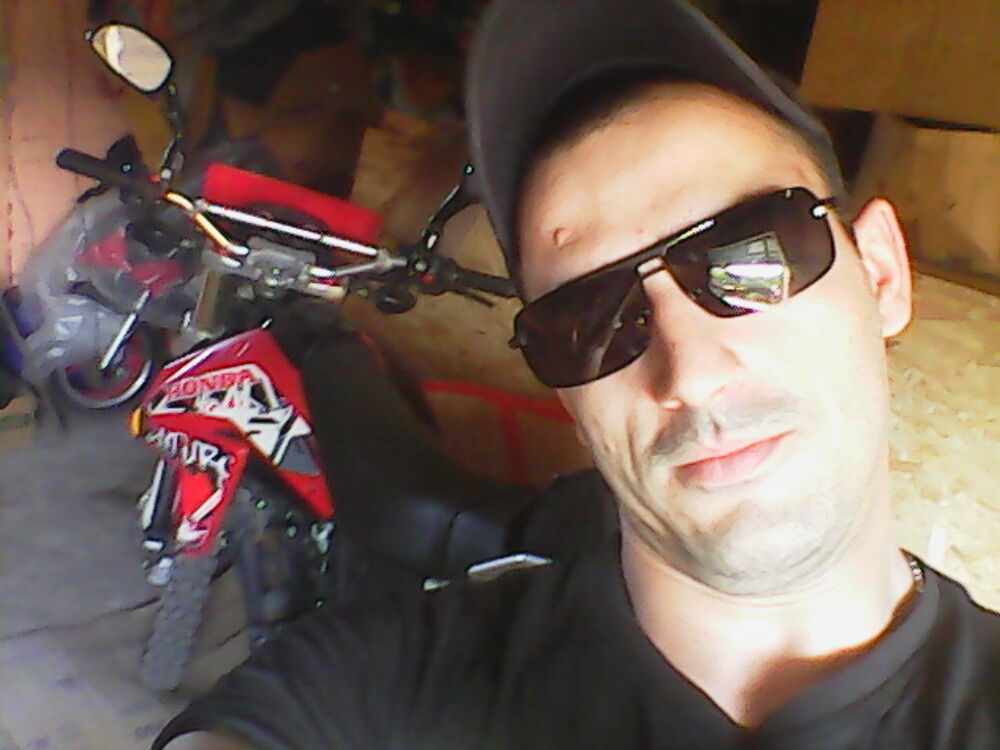  35909019  Grigo, 34 ,    