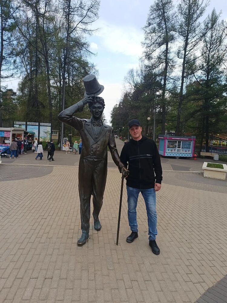 ���� 44058379 ������� ����, 37 ���, ���� ���������� � �����-����������