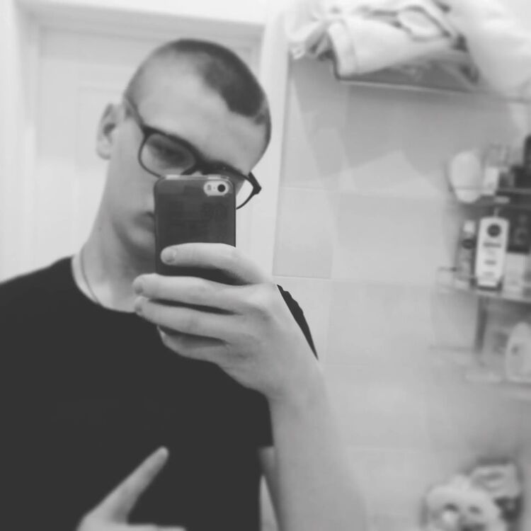  27426469  , 22 ,    