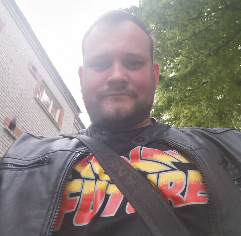  ,   Pyffik, 40 ,   ,   , c , 