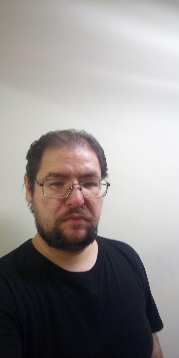  47162679  , 33 ,    