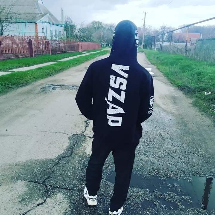  34584439  , 29 ,    