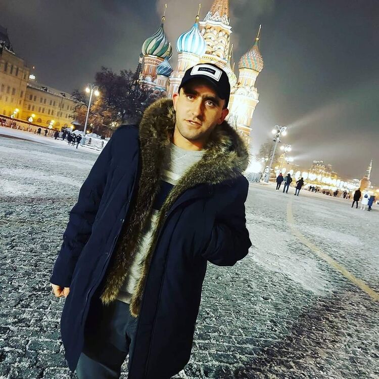  41225549  Aleksandar, 36 ,    