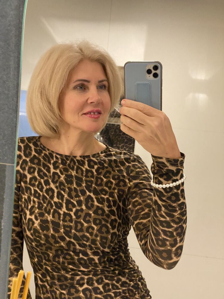  Muscat,   Eva, 45 ,   ,   