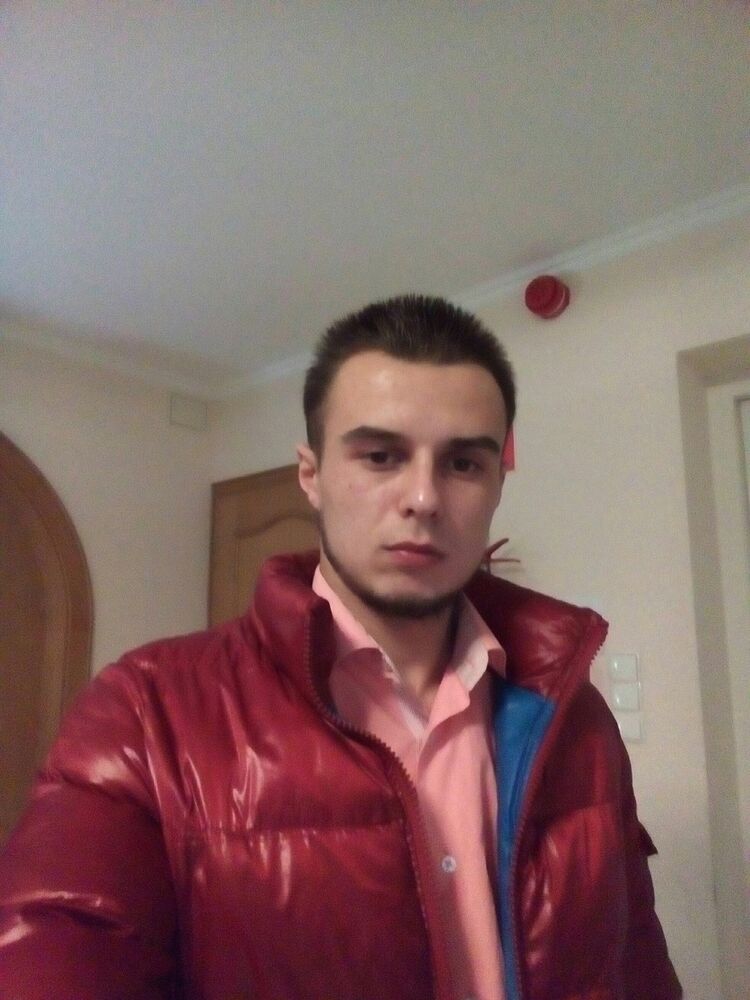  15867149  Oleg, 31 ,    
