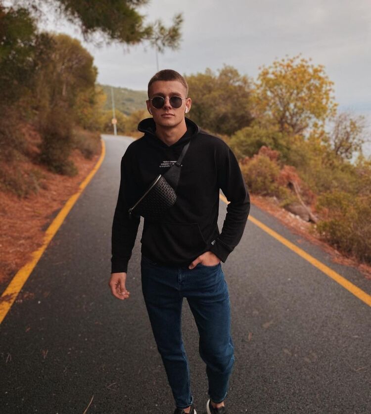  ,   Vlaha, 29 ,   ,   