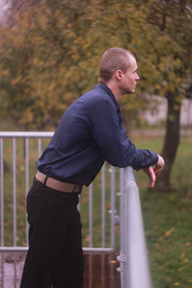  30326559  Alex, 35 ,    