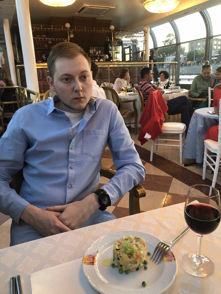  ,   Slavik, 32 ,   ,   , c 