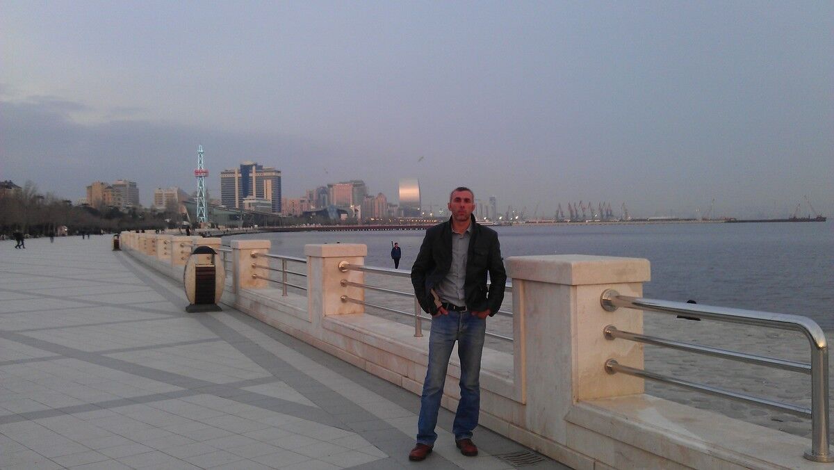  4589849  Bextiyar, 46 ,    