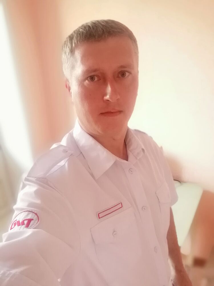  32749939  , 38 ,    