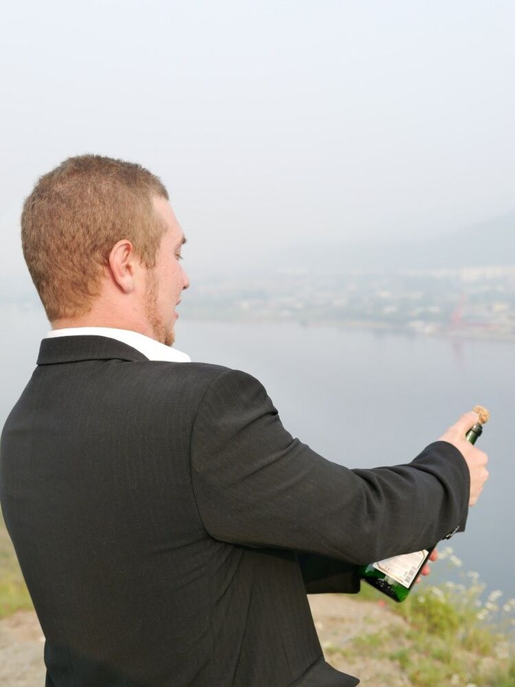  43824749  Vasily, 33 ,    