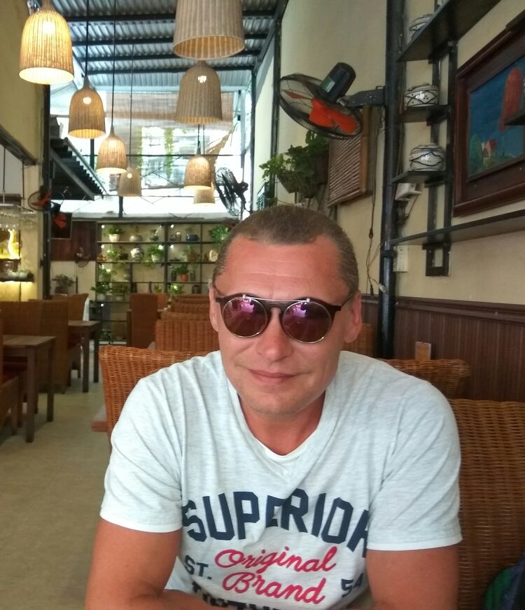  29945879  , 52 ,    