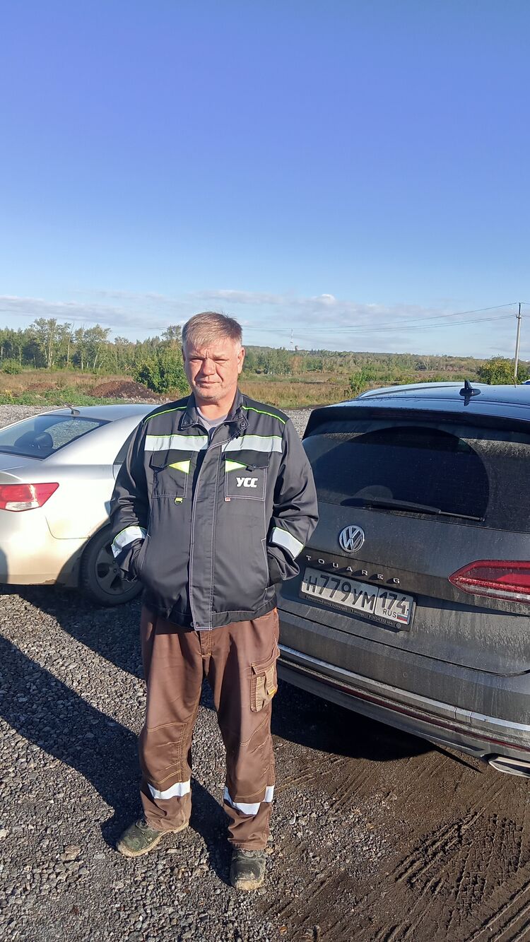  54664449  Dmitry, 50 ,    