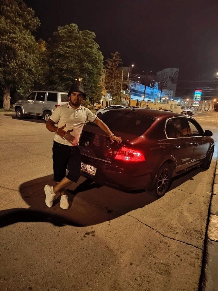  27058329  , 32 ,    