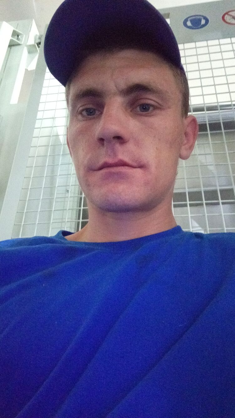  45738849  , 28 ,    