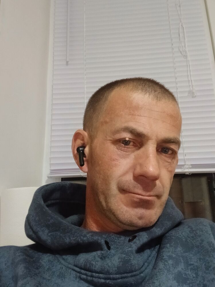  49903649  , 41 ,    