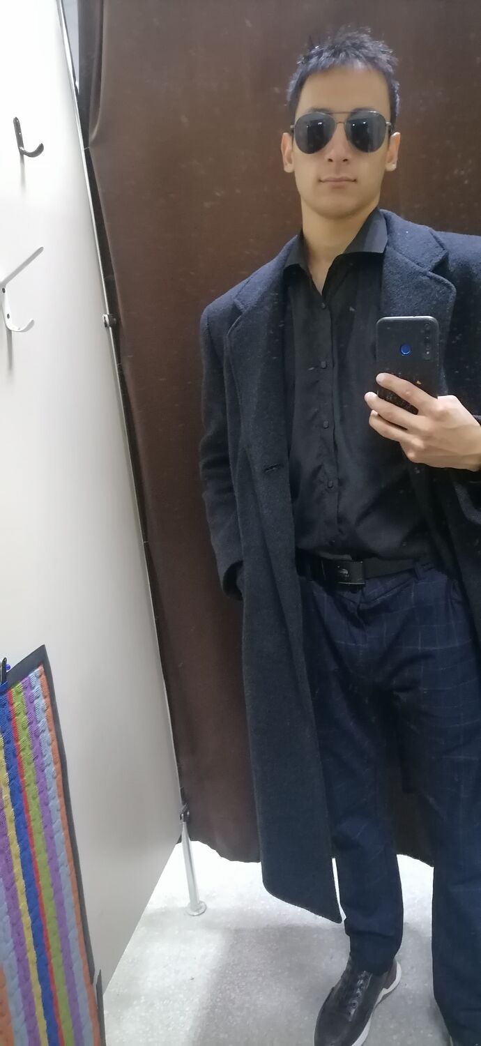 37047069  , 21 ,    