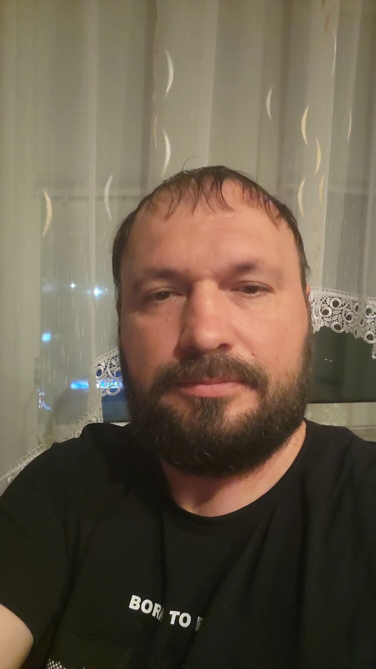  52647149  , 45 ,    