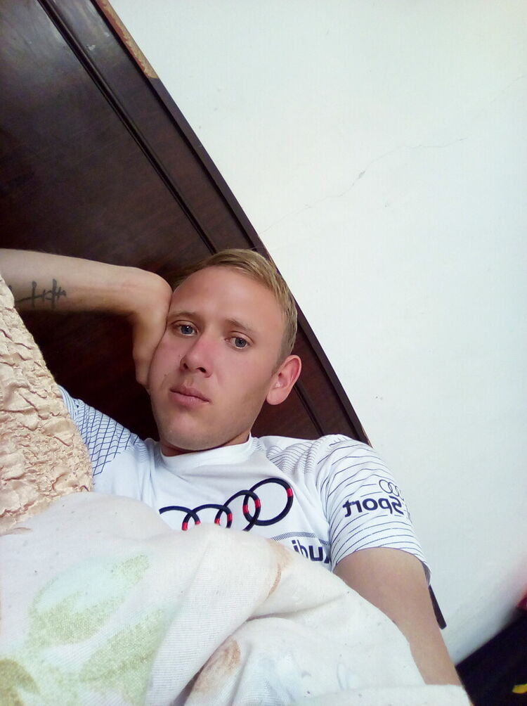  20571679  , 32 ,    