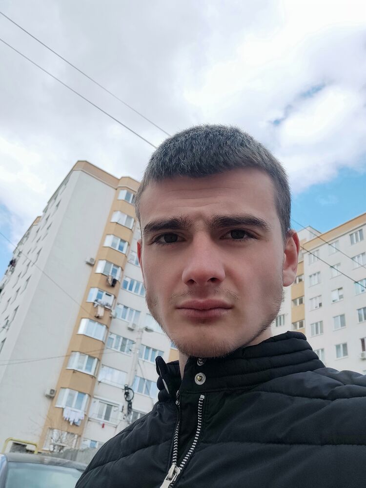  22645029  Victor, 27 ,    