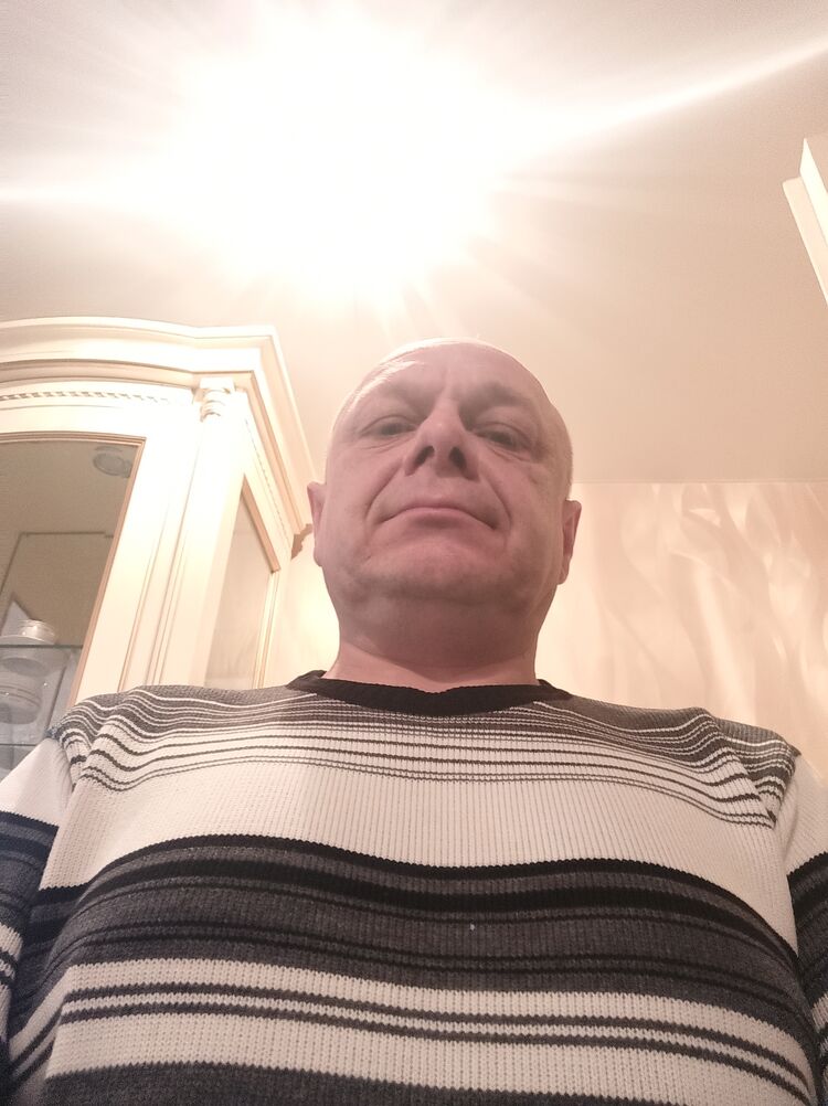  31773979  , 49 ,    