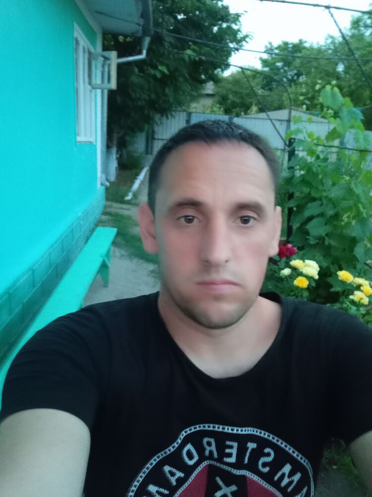  ,   Iurie, 41 ,   ,   , c , 