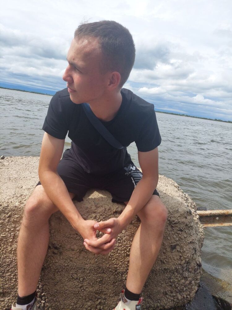  42807029  , 20 ,    