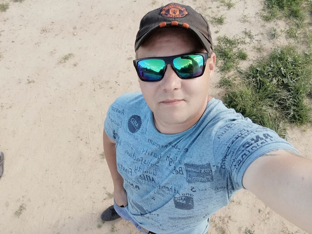  24790669  , 37 ,    