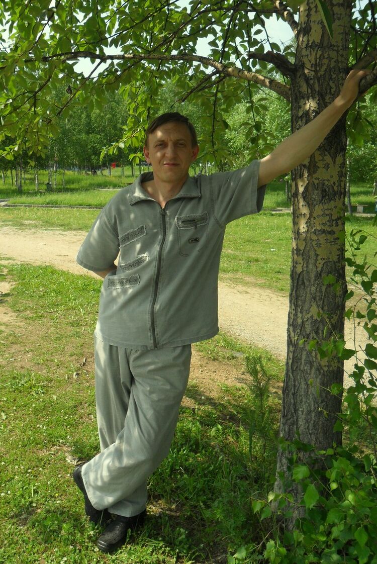  6918029  NIK, 49 ,    