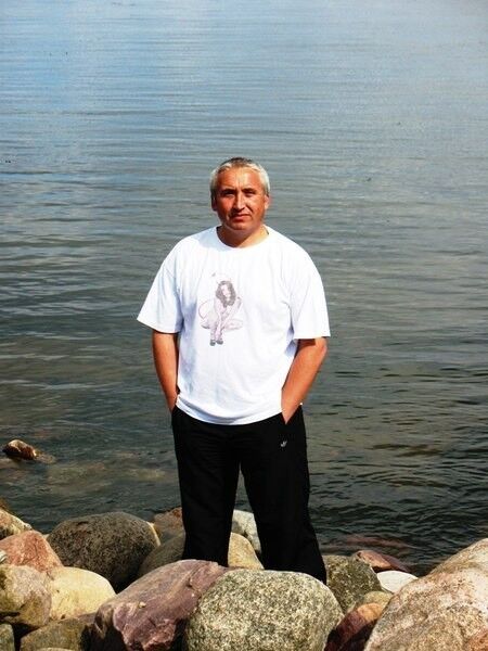  ,   Oleg, 56 ,   