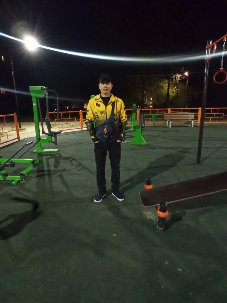  41325879  , 25 ,    