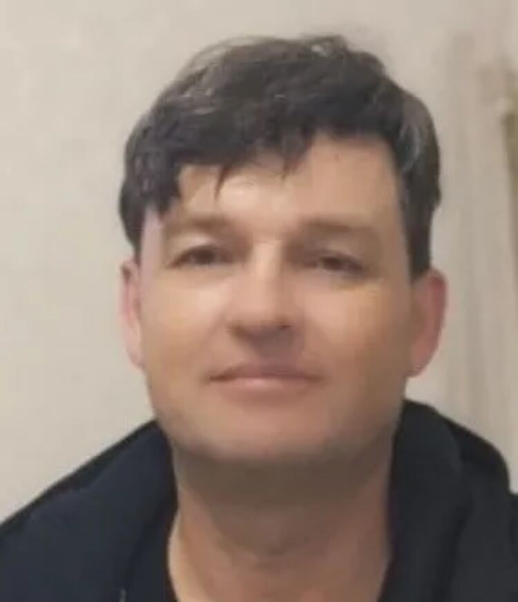  54789759  Sergej, 41 ,    