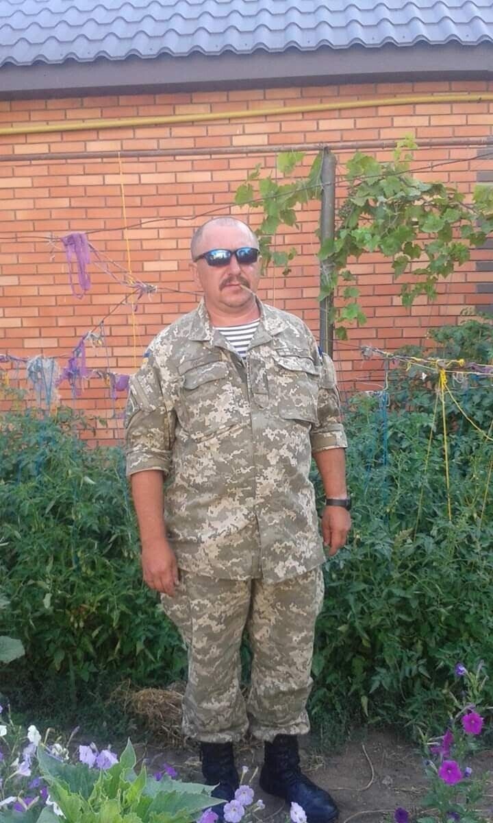  22399679  , 57 ,    