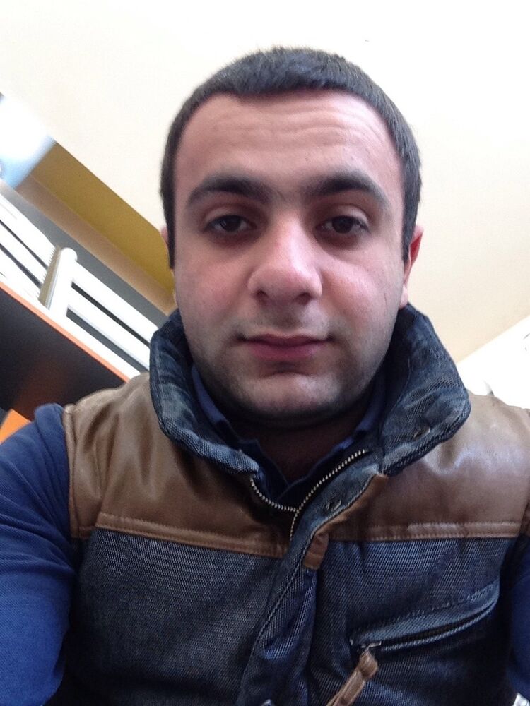  ,   Armen, 34 ,   