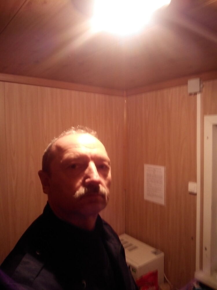  ,   Viktor, 63 ,   