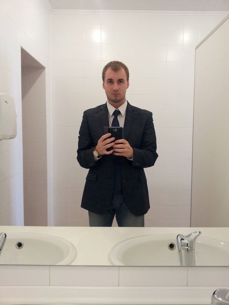  7477959  , 35 ,    