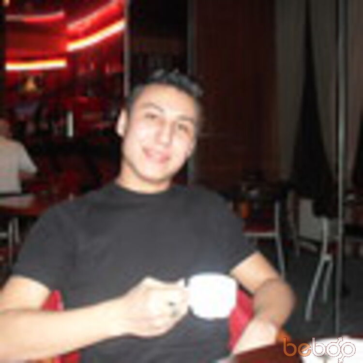 ,   Francuz, 37 ,   